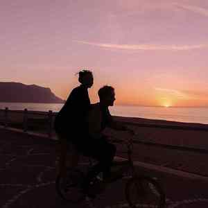 美女全身赤裸网站18网站
